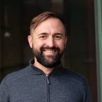 Gina Kellogg's Instagram, Twitter & Facebook