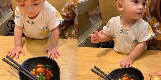Anak kepada azmil mustapha sempat bertanya apa makanan mahu dimakan bapanya sebelum sebelum meninggal, adik ada bertanya kepada bapa mahu makan apa kerana dia nak pergi beli. Isteri Anak Nak Makan Apa Pun Suami Mesti Tunai Kan Tak Berkira Suami Jenis Ni Rezeki Mencurah Curah Pa Ma
