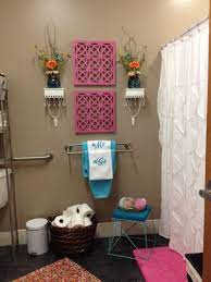 Over 200 reviewers love the sunny, cheerful pop of color it gives to a bathroom. Bathroom Towel Storage Ideas For The Well Organized Area Bathroom Decor Apartment Small Dorm Bathroom Dorm Bathroom Decor