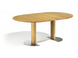 Runde tische aus holzwerkstoff sind vergleichsweise leicht und in allen möglichen holzoptiken und ausziehbare esstische, die du nach bedarf vergrößern kannst und die einen durchmesser von rund. Esstische Ausziehbar In Vielen Verschiedenen Varianten Esstische De