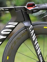 Canyon Speedmax Cf Neu Designtes Vollintegriertes Zeitfahr Triathlon Rennrad Rennrad Triathlon Rennrad Triathlon