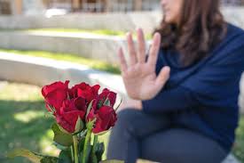 A bila aku jatuh cinta f#m aku melihat sang bulan bm kan datang padaku. Mengulik Philophobia Ketika Seseorang Merasa Takut Jatuh Cinta