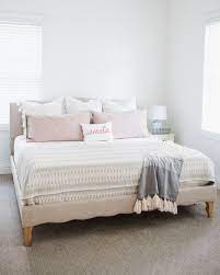 Cute Guest Room Refresh Ideas A Friends And Family Sale Mint Arrow Small Guest Bedroom Guest Bedrooms Cozy Guest Rooms