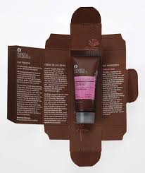 Voir plus d'idées sur le thème emballage, emballage chocolat, packaging. Amazing Packaging And Design For One Of The Best Products I Have Seen Glue Less Box And Screen Prin Design D Emballage Creatif Emballage Cosmetique Packaging