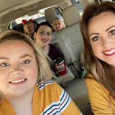 Warm 🌞chocolate 🍫. So very beautiful! #chicolor #verbproducts #brownhair  #salonsofvolterramckinney #landrys