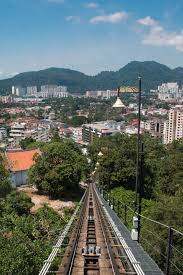 Penang hill is the oldest british hill station in southeast asia, dated late 1700's. Besuch Auf Dem Penang Hill Und Bei Freunden Scenic World