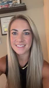 Elissa Thomas's Instagram, Twitter & Facebook