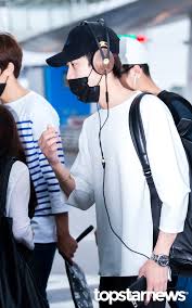 Korea Idols And Their Earphones