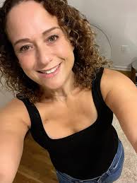 Hello! My name is Dillon and my girlfriend Kayla Hendrickson and I own a  spine-conscious studio gym in Huntington! What does spine conscious mean?  We understand how important having a healthy spine/back