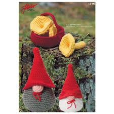Roliga tomtebilder gratis gratis julbilder clipart bilder med tema jul god jul ditt elektroniska julkort online nar mottagaren ide hijab syar i 557 gratis vektorgrafik av tomte. Virkmonster Tomtar Trattkantareller I Korg Amigurumi Gratis Skapamer Se