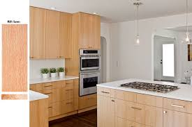 oak cabinetry do people still choose