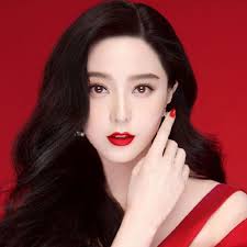 Dàn diễn viên "Hoàn Châu Cách Cách" sau 27 năm: Người viên mãn, kẻ bị phong  sát