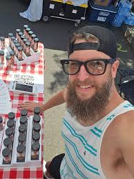 Fun night with seasoning booth and concerts in Portland