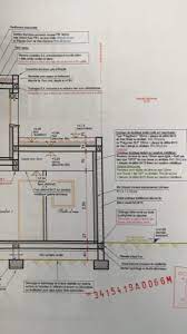 Dans le cas où il accepte de participer aux frais, le mur devient mitoyen, les deux voisins ont alors un droit de propriété sur le mur. Etancheite Et Ecoulement Des Eaux Entre Deux Murs Cloture Maison Forum Voisinage Droit Finances