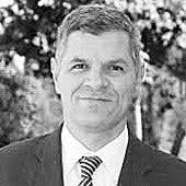 Las familias estudian y trabajan en el hogar durante aislamiento por  Covid-19