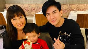 Vốn có cuộc sống sung túc và một vậy rốt cuộc lý do khiến cặp vợ chồng đình đám vbiz này quyết định ly hôn sau 8 năm về chung nhà là gì? 5elsrvqutolxim