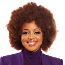 So I recorded this video and then shortly after, I saw an “apology” video  from Manjit Minhas—one of the judges from the show Dragon's Den who has  been caught in controversy recently. |