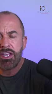 La terrible presión del medio. #filosofia #conformismo #pareja #mente  #evolucion #emocion #psicologia #superacion