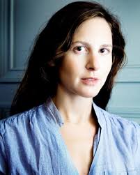 Justine Lévy : "Si je pouvais, je mettrais mes enfants sous des petites  cloches…"