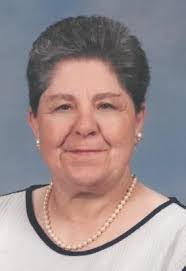 Amanda Hengesbach's Instagram, Twitter & Facebook