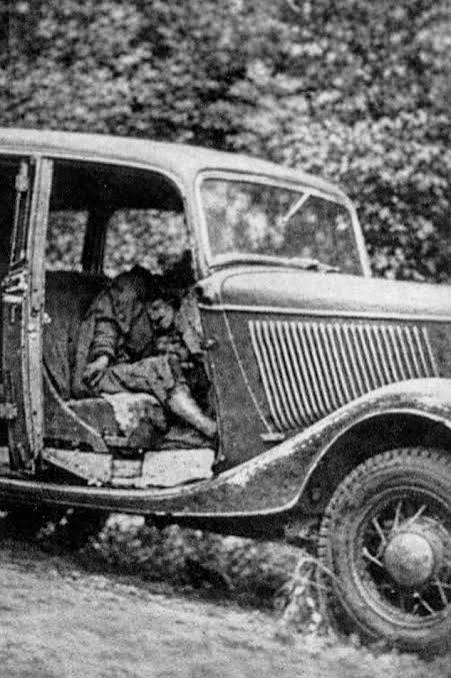 On May 23, 1934, Bonnie Parker and Clyde Barrow were killed by law  enforcement on a rural Louisiana road. The criminal couple's crime spree  was captured in a 1967 film starring Warren