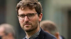 A hugely significant choice': Meghan Markle and Prince Harry's bullying  accuser Jason Knauf lands major new role with Prince William