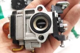 Because a lawn mower is powered by a combustion engine that is powered by liquid fuel, clogging is a major issue that slows down or even shuts down performance. Guide To Lawnmower Carburetors Gold Eagle Co