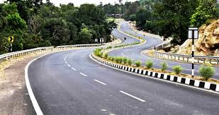 Luxury bus from Kutch overturns near Trishulia Ghat of Ambaji, 7 seriously injured