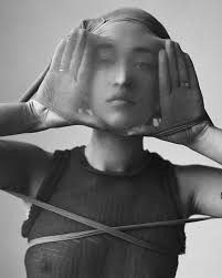 ELIZABETH DAVISON BY ANNIE POWERS