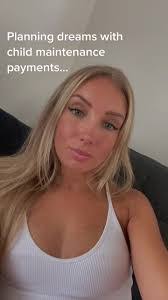 Abbey Whelan's Instagram, Twitter & Facebook