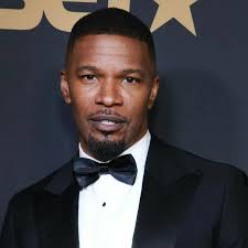 Jamie Foxx se pronuncia após mensagens consideradas antissemitas