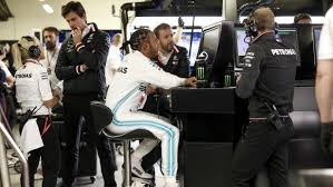 Schon zu schulzeiten wusste der österreicher auf sich aufmerksam zu machen. Toto Wolff Mercedes Denkt Uber Formel 1 Ausstieg Nach Kurier At