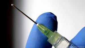 Bunlar, aşı yerinde ağrı, şişlik, ateş ve vücut kırgınlığı gibi belirtiler. Biontech Ve Pfizer Asi Adayi Yuzde 90 Koruma Sagliyor Yasam Dw 09 11 2020