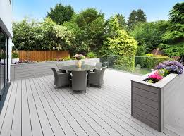 Our wood grain grey composite decking board from our essential collection is rated by experts as the best decking. Vertigrain 2 Grey Composite Decking From 53 73 Per M2