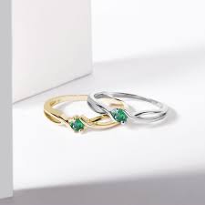 We did not find results for: Emerald Ring In Yellow Gold Klenota
