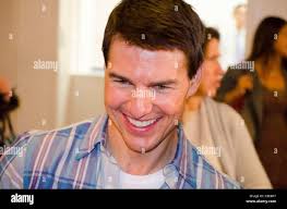 Paula patton and tom cruise hi-res stock photography and images