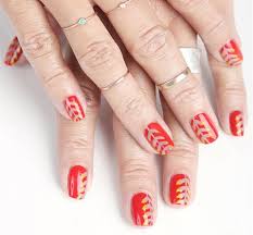 According to different occasions, the color of the nail polish is also more stressful. 40 Fall Nail Art Ideas Best Nail Designs And Tutorials For Fall 2020