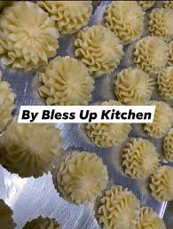 Tiada yang lebih mengujakan bila resepi biskut semperit susu yang dibuat menjadi dengan baik,tiada retak,bunganya. Biskut Cincin Dan Biskut Semperit Cheese Bless Up Kitchen Facebook