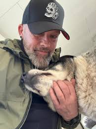 No manner wéi enger Woch huet d'Linda säin Draamdoheem fonnt an huet scho  dierfen leschte Freiden plënneren ❤️ Dank senger Fleegefamill wat him de  Start zu Lëtzebuerg erméiglecht huet, ass säi Liewen