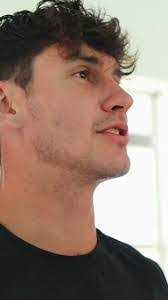 Alex Ely's Instagram, Twitter & Facebook