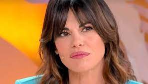 Bianca guaccero diventa protagonista della sce4na grazie al cambio look. Bianca Guaccero Si Commuove Ricordando Il Collega Scomparso Cede Al Pianto Notizie Com