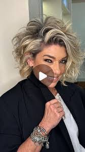 Sharon Strode's Instagram, Twitter & Facebook