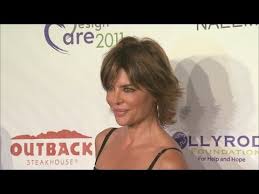 She is best known for her roles as billie reed on the nbc daytime soap opera days of our lives. Lisa Rinna Changes Her Haircut For First Time In 20 Years See Her Drastically Different Look Youtube