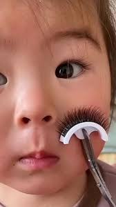 Sandra Creed's Instagram, Twitter & Facebook