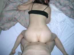 熟女のお尻をバックでハァハァ突きまくってハメ撮り中の旦那さんに対する優越感半端ないｗｗｗｗｗ | 素人エロ画像やったる夫