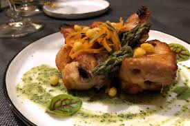 Un piatto molto diffuso della cucina indiana il pollo tandoori, si chiama così perché vien cotto in un tegame di coccio chiamato proprio così. Come Si Mangia Da Cittamani Nuovo Ristorante Indiano A Brera