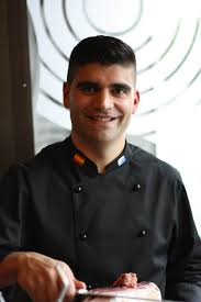 No duden en contactar para daros un presupuesto personalizado. Entrevista A Roberto Gonzalez Santalla Cortador De Restaurante 5j Madrid Jamon Lovers