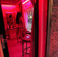 Prostitution in Amsterdam: Warum dem Rotlichtviertel das Aus droht - WELT