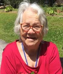 Maxine Dodd's Instagram, Twitter & Facebook