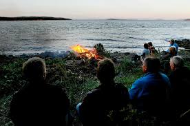 In medieval times, curative herbs were gathered for the year. Vaervarsel Sankthans Sa Du Frem Til A Feire Sankthansaften Utendors Da Har Meteorologen Darlige Nyheter Til Deg